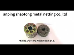 Fil de maille tricoté poli par abrasion pour la séparation de l'huile et du gaz