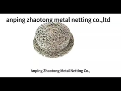 Maillage de filtrage tricoté comprimé en acier inoxydable avec surface poli