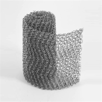 Surface lisse résistant à la corrosion et à la rouille