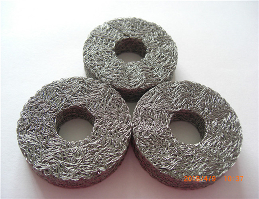 OEM adapté aux besoins du client par densité cylindrique des amortisseurs Dia.2-100mm 50G de coussin en métal