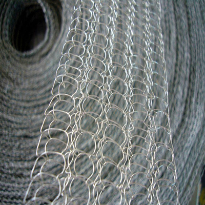 Surface lisse résistant à la corrosion et à la rouille